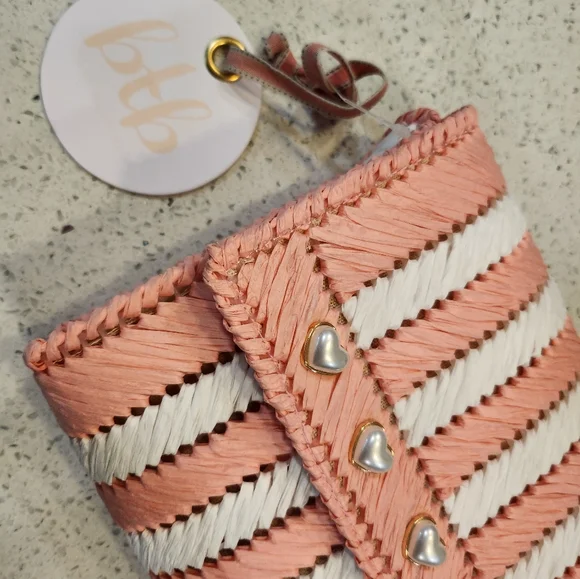 BTB Los Angeles Gizelle Clutch - Picture 13 of 15